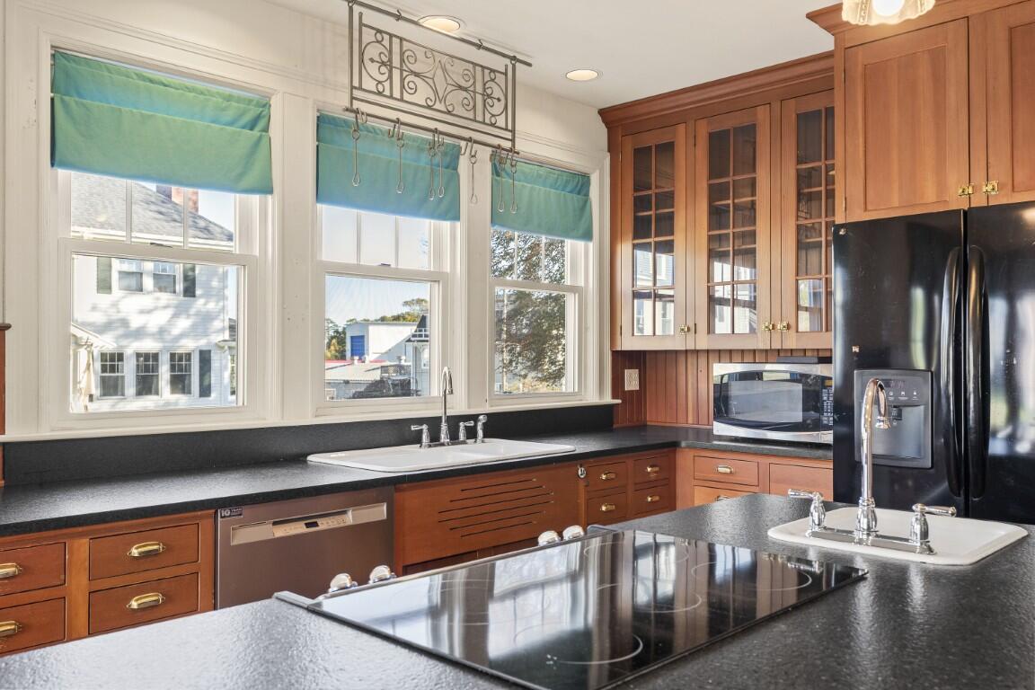210 Ocean Point Road East Boothbay, ME 04544 - Photo 19 of 99