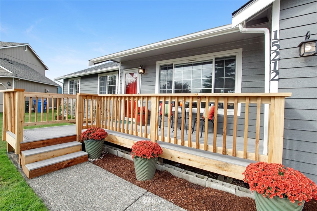 15212 64th Street East Sumner, WA 98390 - Photo 1 of 23 Gallery Image 1
