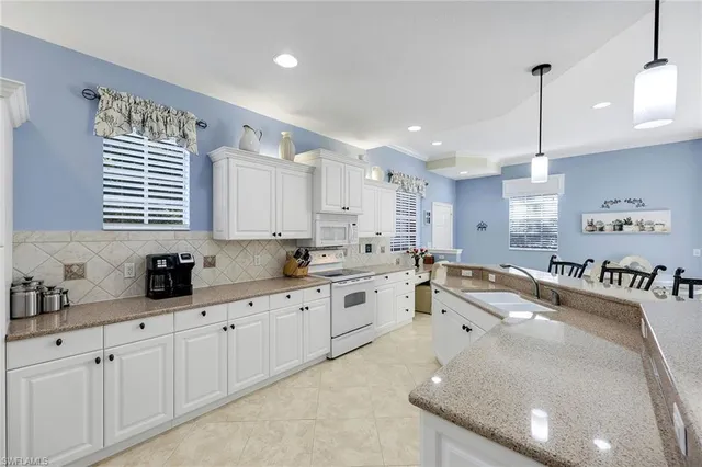 $390,000 | 8532 Via Lungomare Circle, Unit 202, Estero, FL 33928