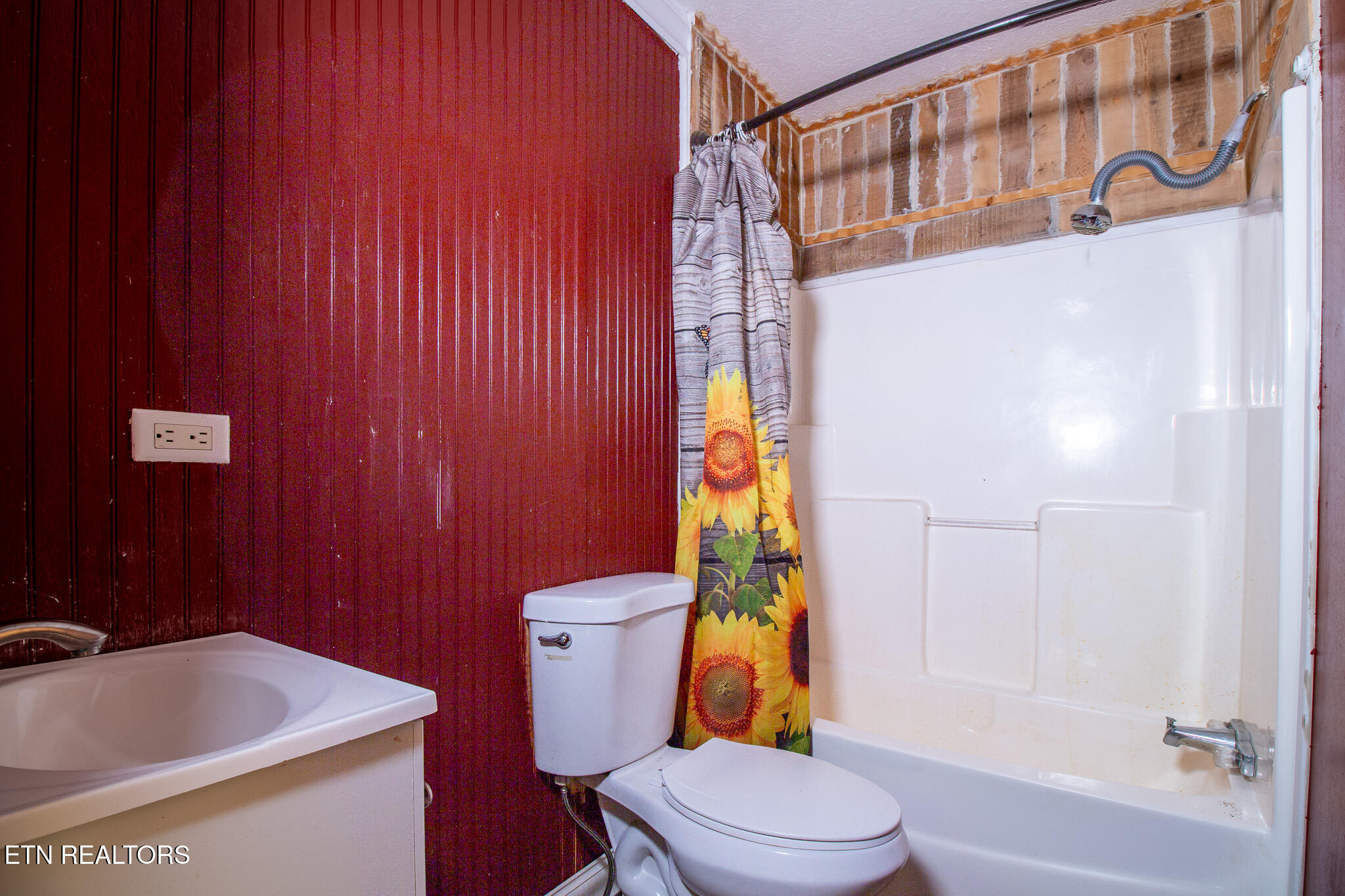 175 Collins Road Oliver Springs, TN 37840 - Photo 22 of 25 _MG_2721-HDR