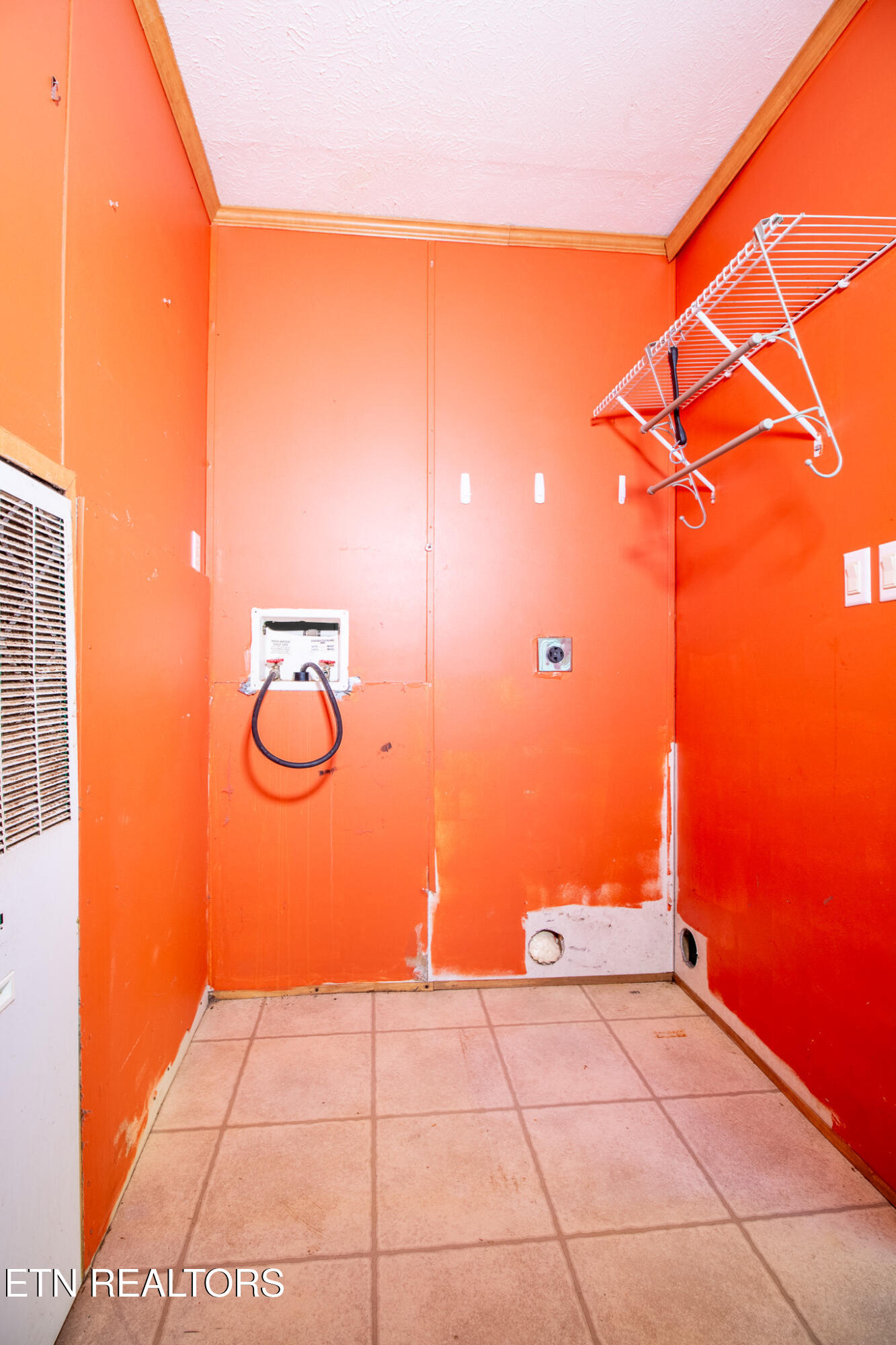 175 Collins Road Oliver Springs, TN 37840 - Photo 25 of 25 _MG_2733-HDR