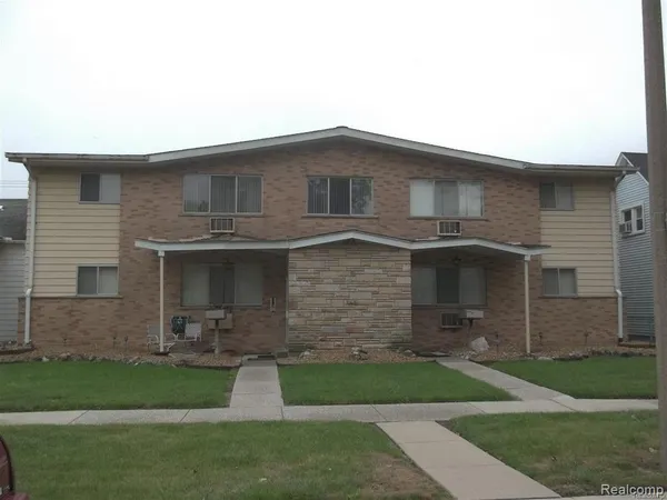 $850 | 549 Elm Street, Unit 6, Wyandotte, MI 48192