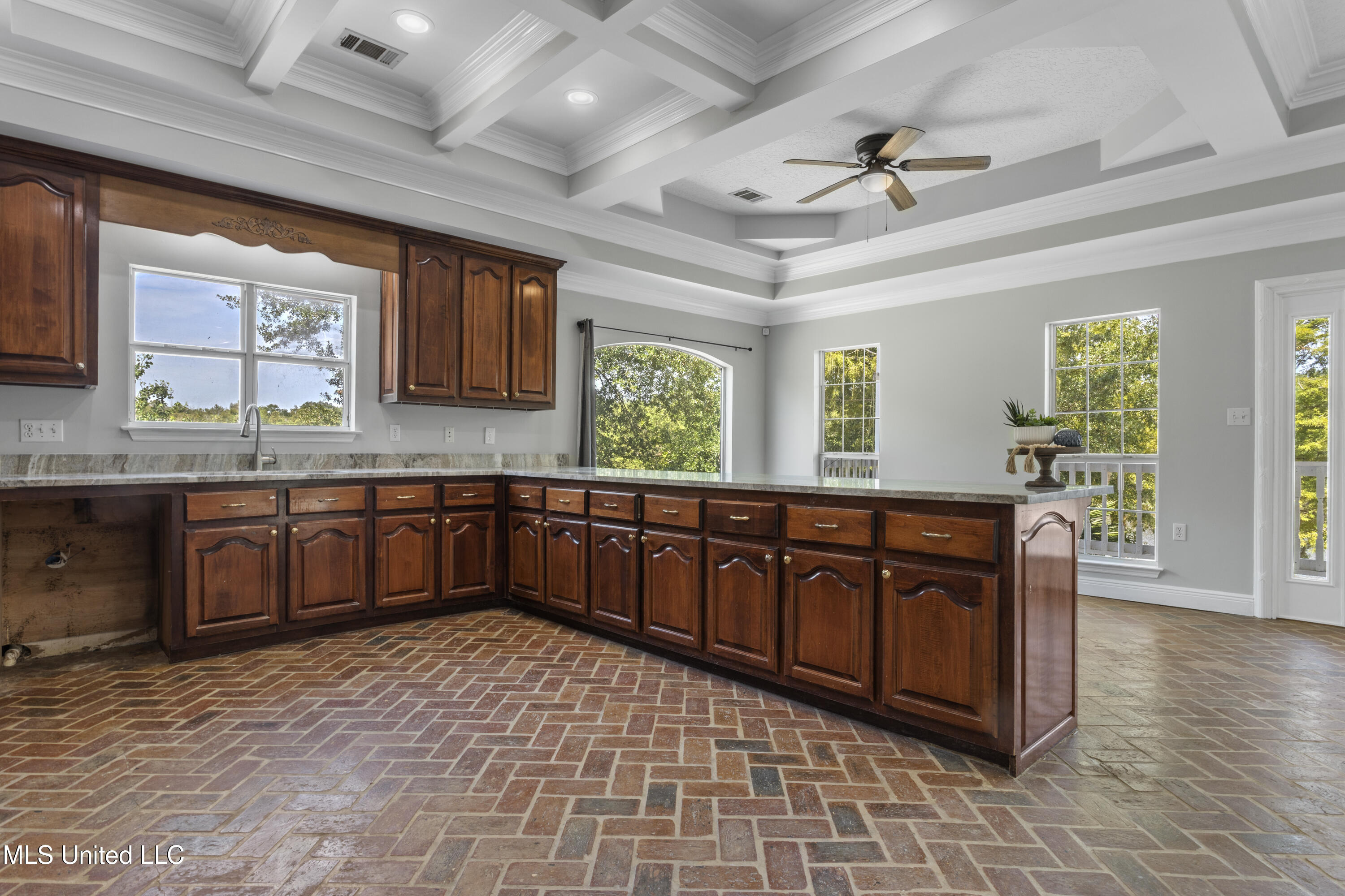 1813 Pascagoula River Road Moss Point, MS 39562 - Photo 15 of 59 017