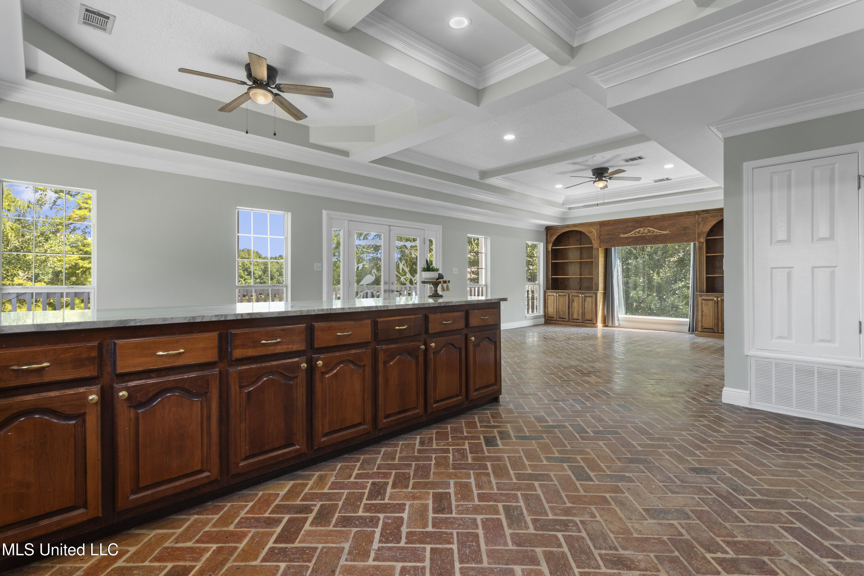 1813 Pascagoula River Road Moss Point, MS 39562 - Photo 18 of 59 020