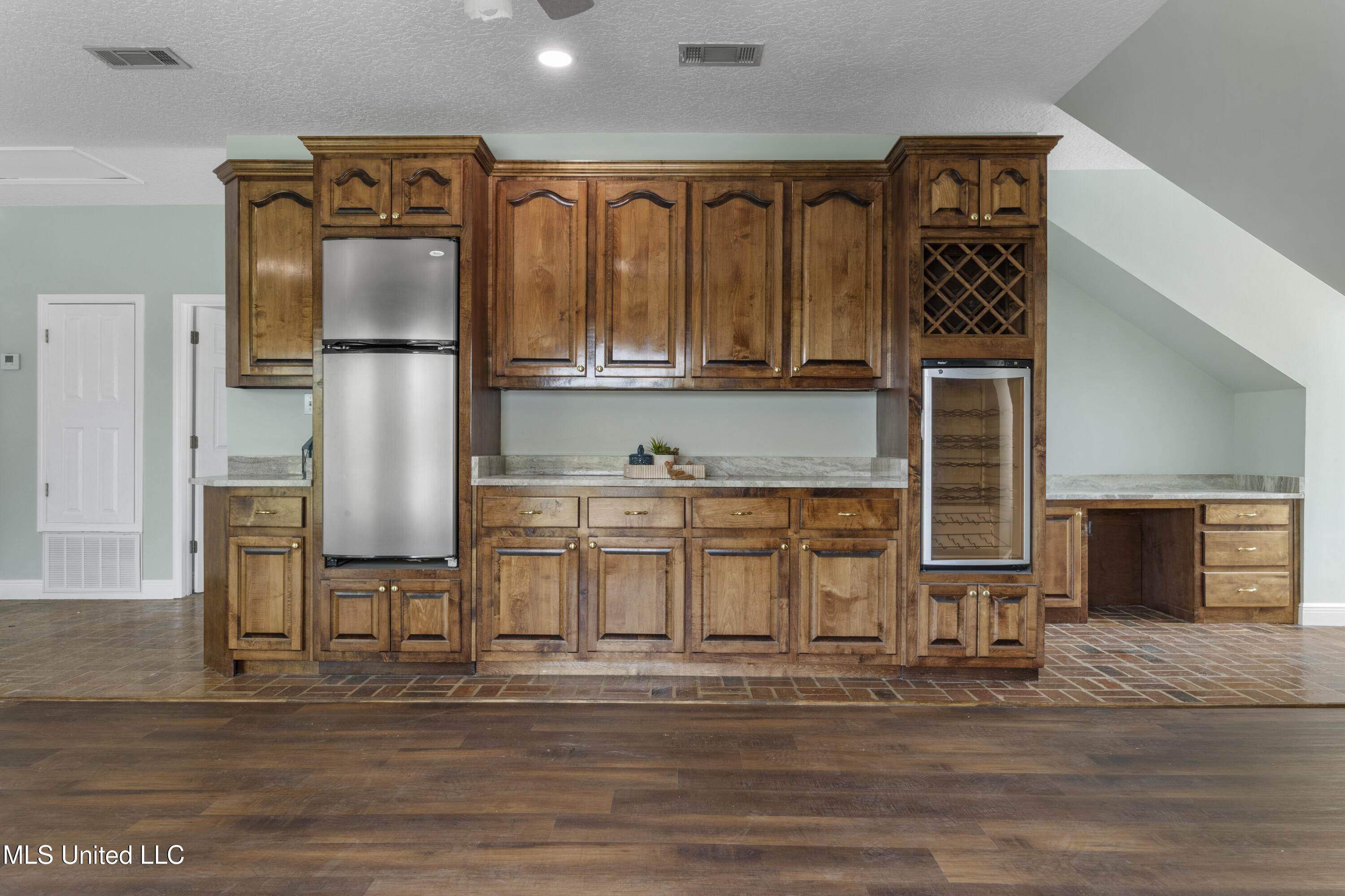1813 Pascagoula River Road Moss Point, MS 39562 - Photo 33 of 59 035