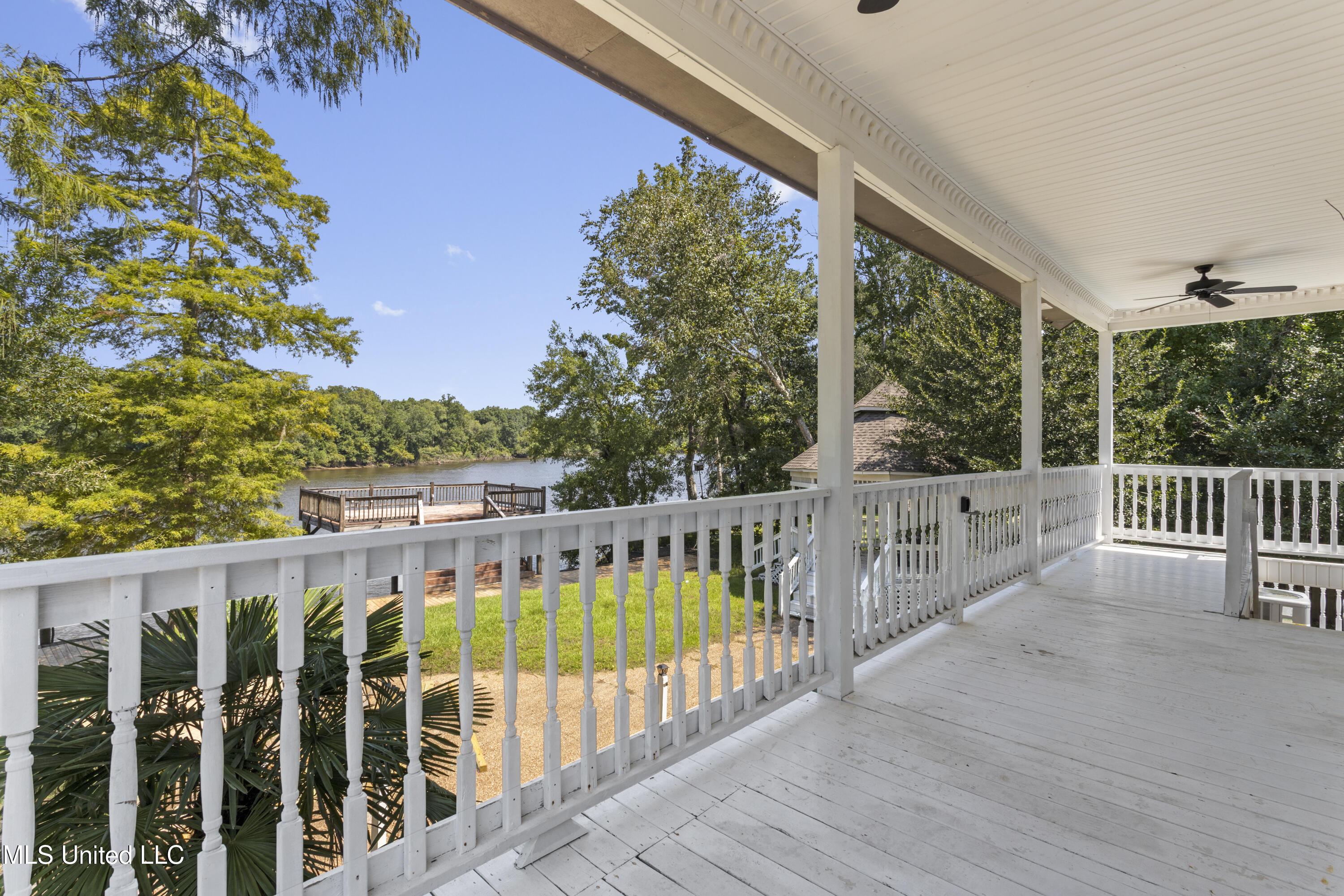1813 Pascagoula River Road Moss Point, MS 39562 - Photo 42 of 59 044
