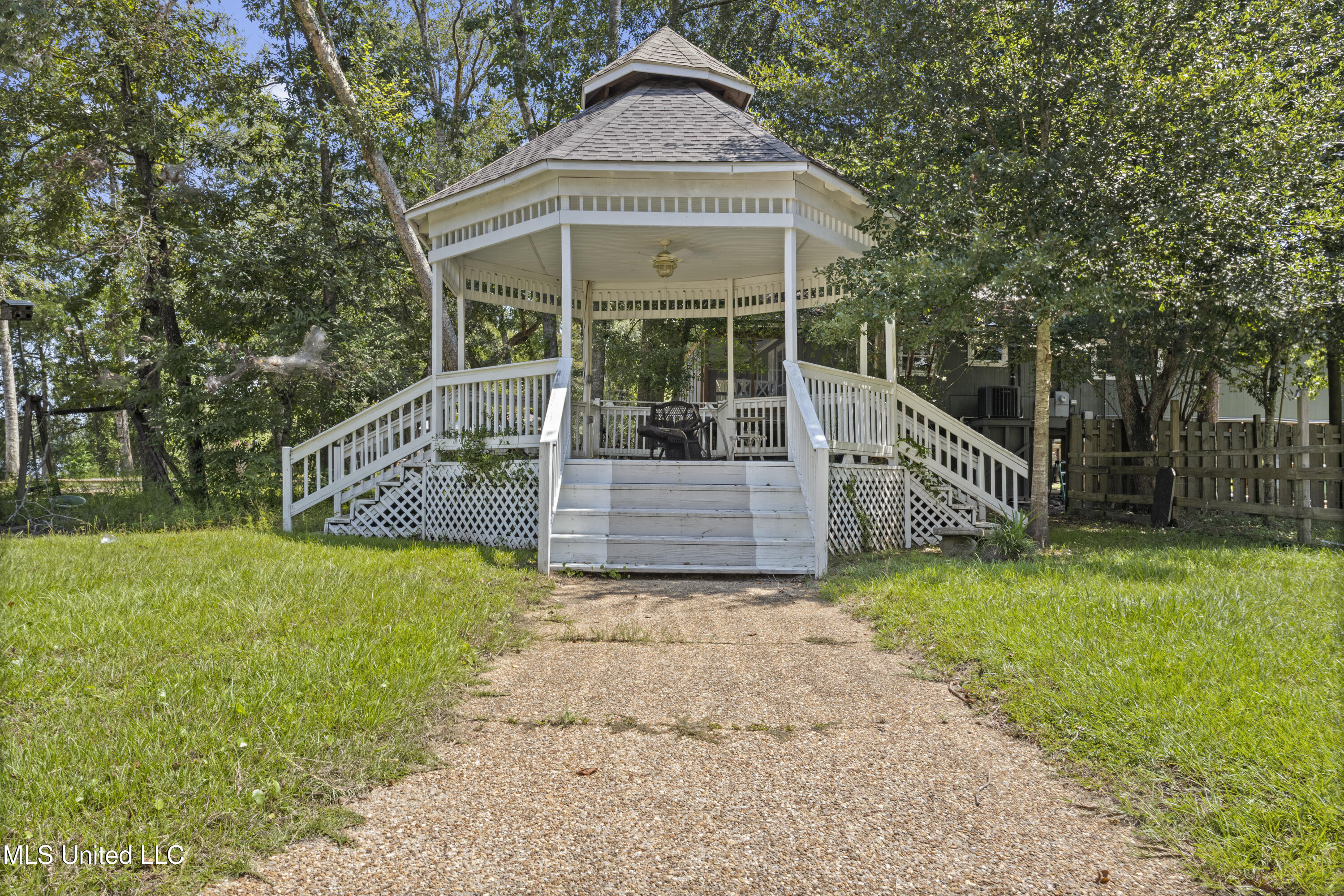 1813 Pascagoula River Road Moss Point, MS 39562 - Photo 47 of 59 049