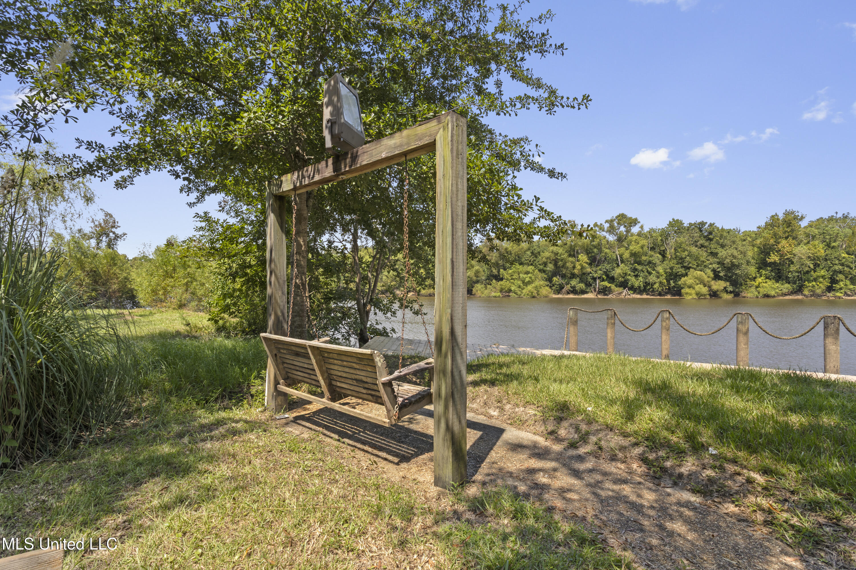 1813 Pascagoula River Road Moss Point, MS 39562 - Photo 49 of 59 051