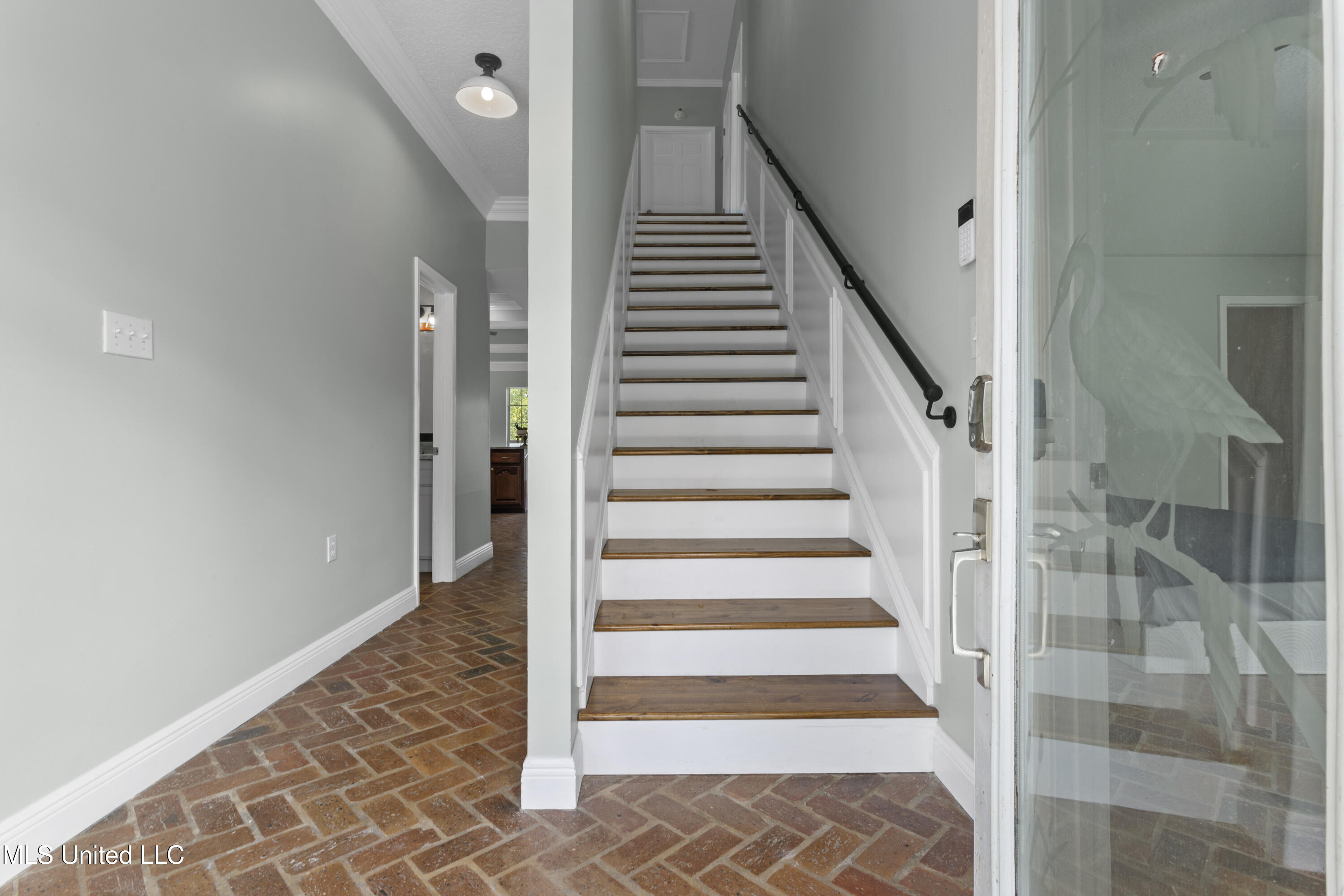1813 Pascagoula River Road Moss Point, MS 39562 - Photo 5 of 59 007