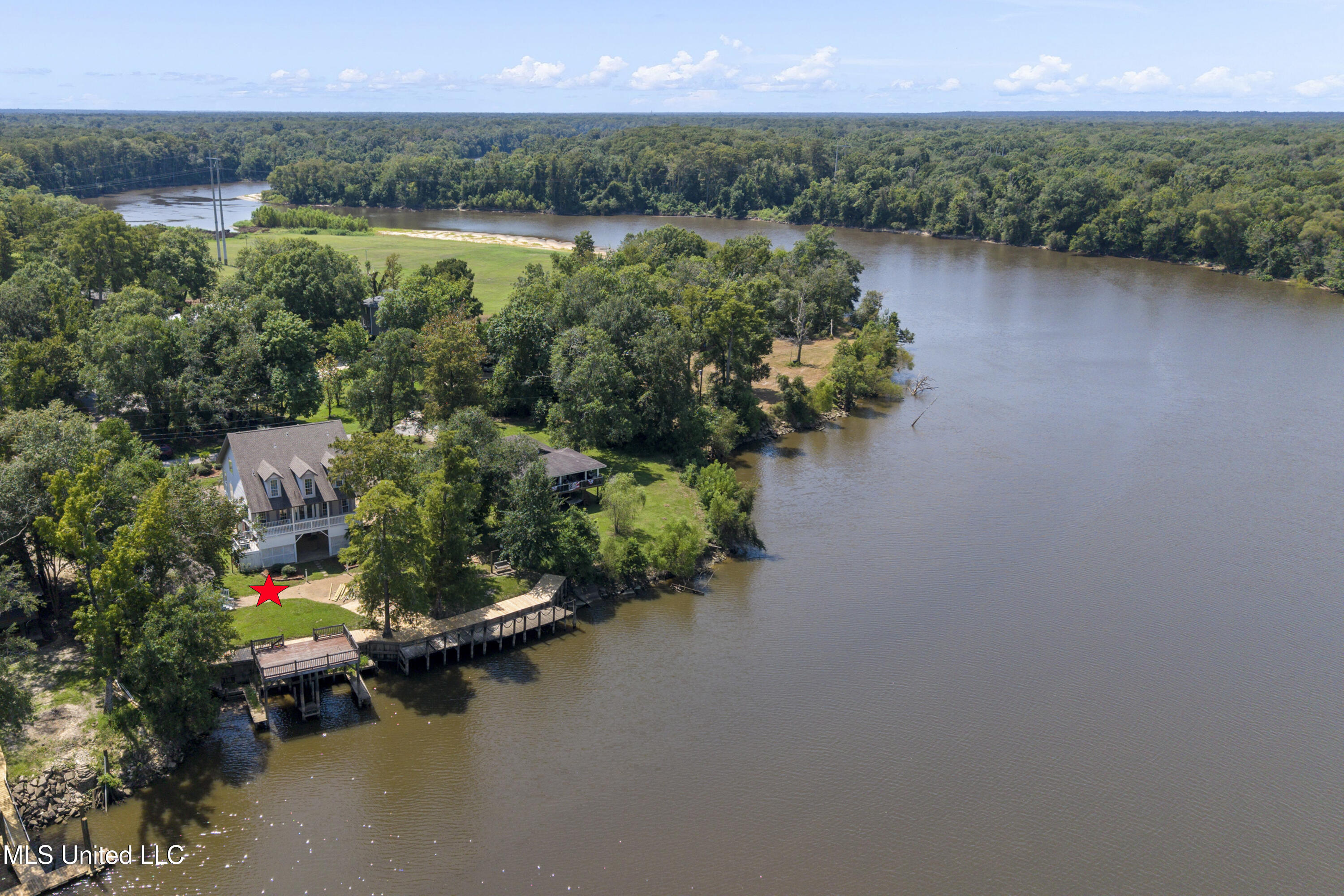 1813 Pascagoula River Road Moss Point, MS 39562 - Photo 53 of 59 055