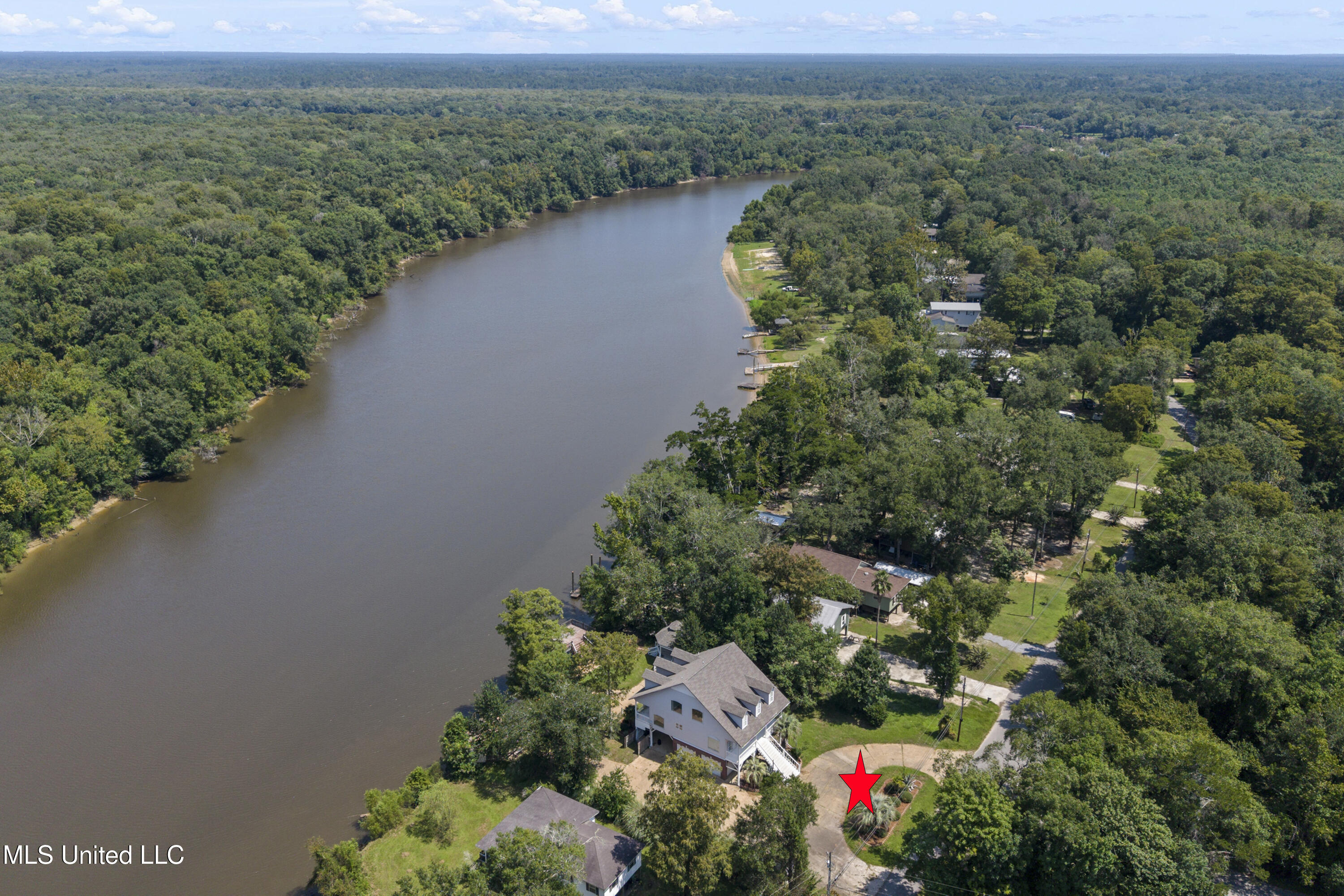 1813 Pascagoula River Road Moss Point, MS 39562 - Photo 55 of 59 057
