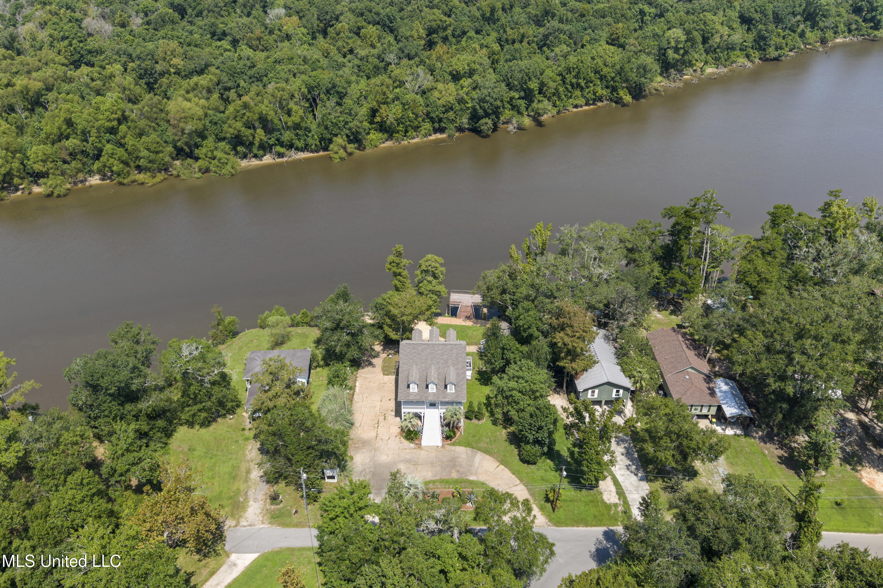 1813 Pascagoula River Road Moss Point, MS 39562 - Photo 59 of 59 003