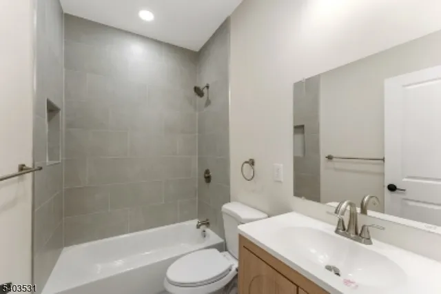 $3,390 | 306 Carnegie Place, Union, NJ 07088