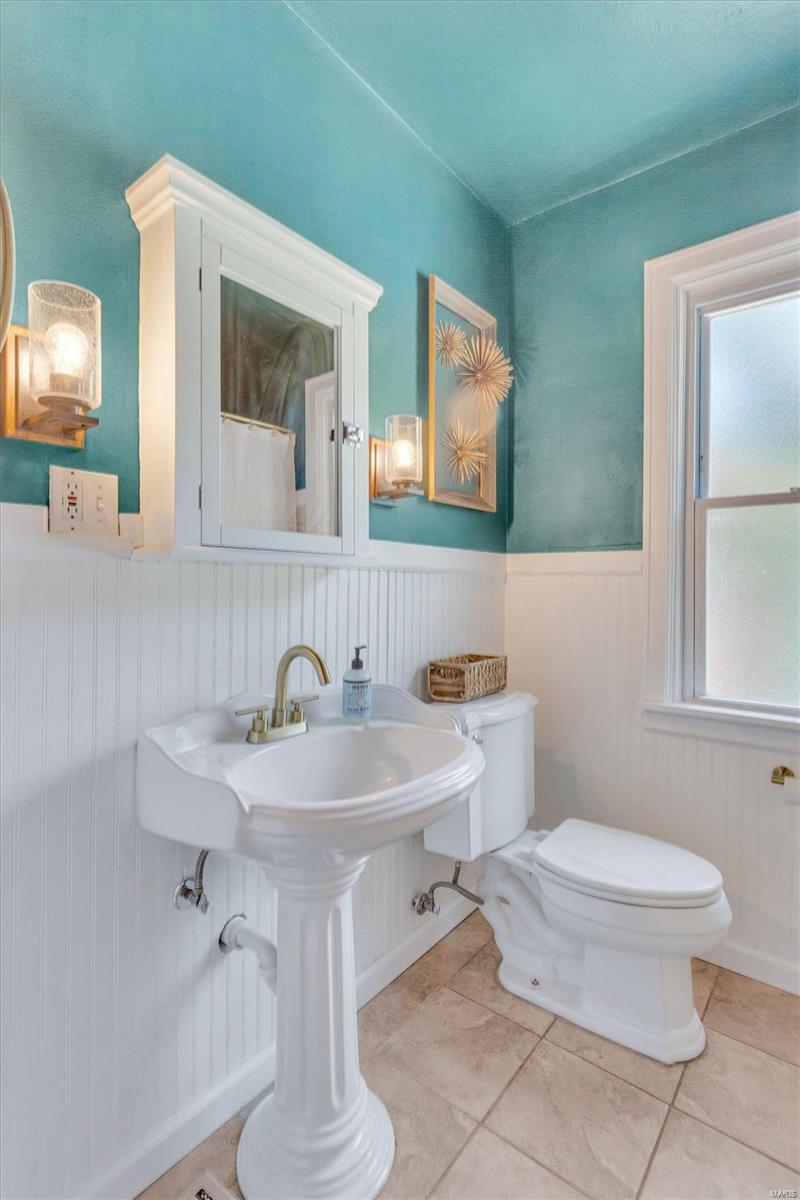 3221 Ringer Road St. Louis, MO 63125 - Photo 13 of 24 Gallery Image 13