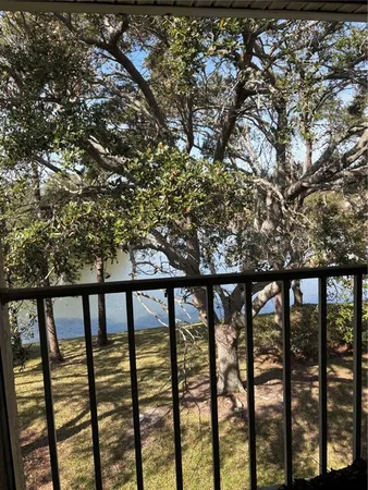$225,500 | 2690 Coral Landings Boulevard, Unit 538, Palm Harbor, FL 34684