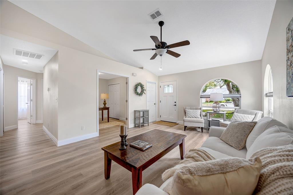 511 Center Point Road Valrico, FL 33594 - Photo 24 of 40