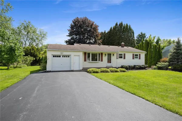 $199,900 | 2137 Westside Drive, Chili, NY 14624