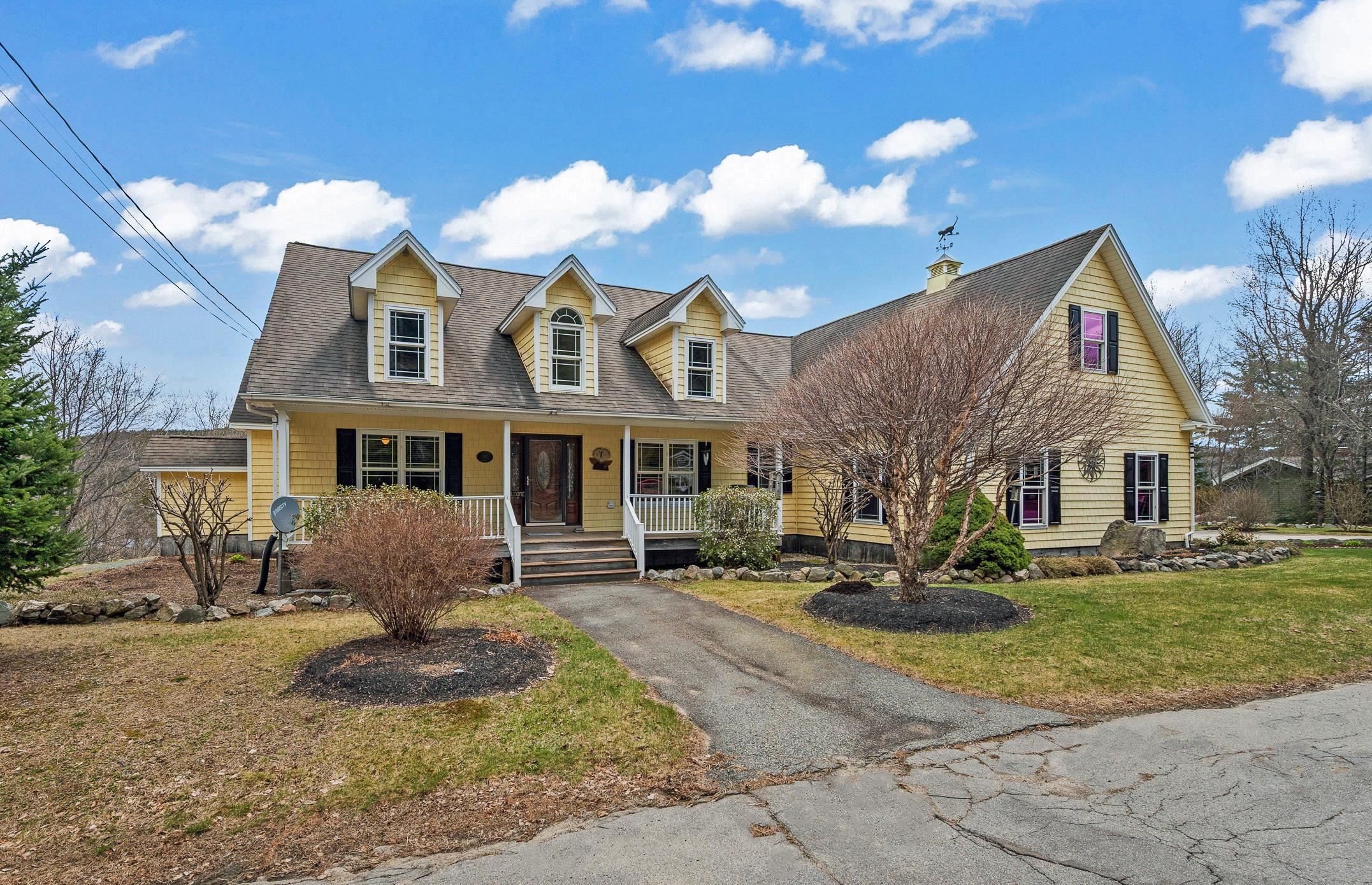 302 Howard Street Berlin, NH 03570 - Photo 1 of 53