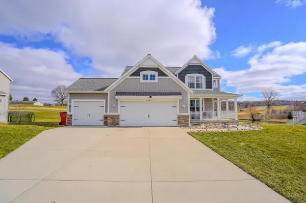 $685,000 | 4145 Boulder View Drive, Belmont, MI 49306
