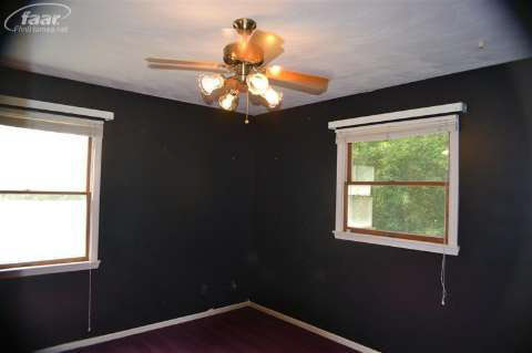 10574 Silver Lake Road Byron, MI 48418 - Photo 9 of 19 20373931-8.JPG