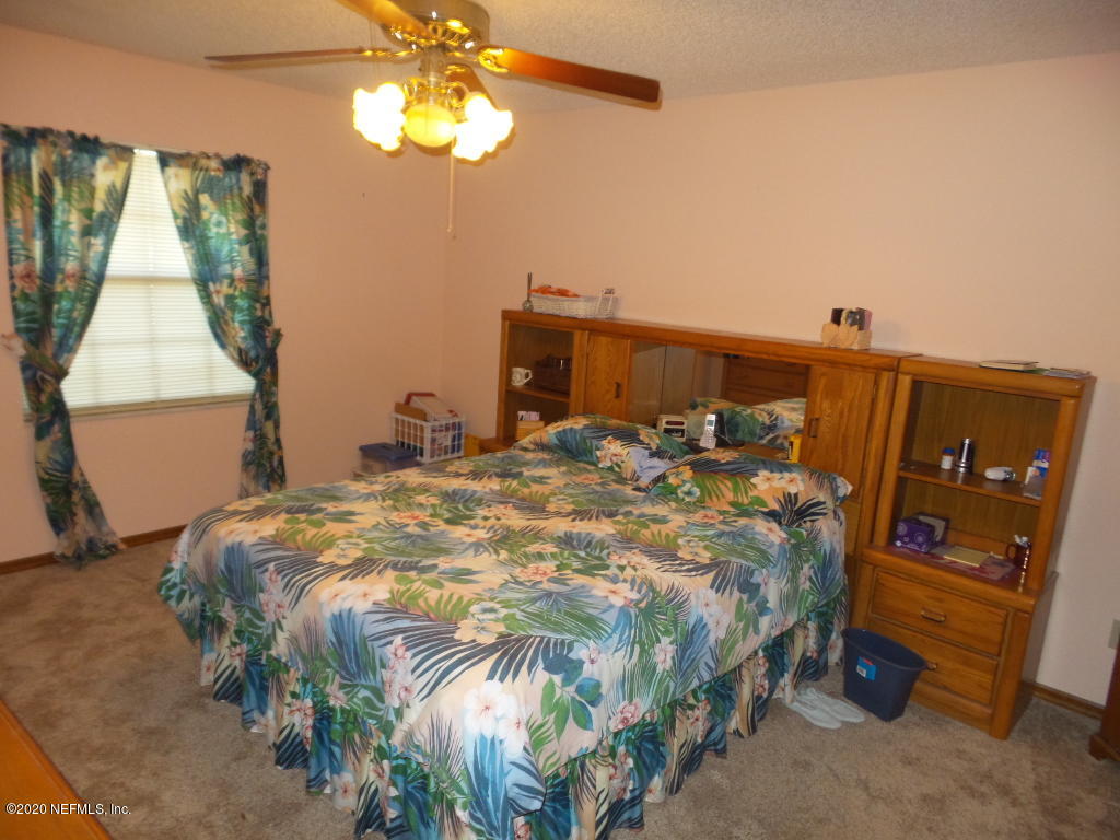 303 Miranda Road St. Augustine, FL 32086 - Photo 9 of 21 MASTER BEDROOM
