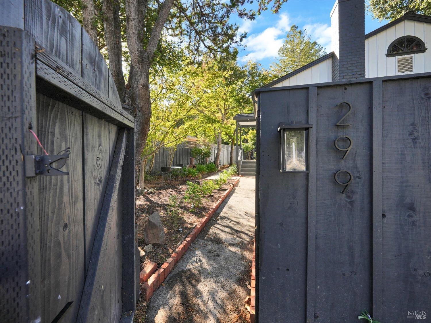 299 Butterfield Road San Anselmo, CA 94960 - Photo 5 of 42