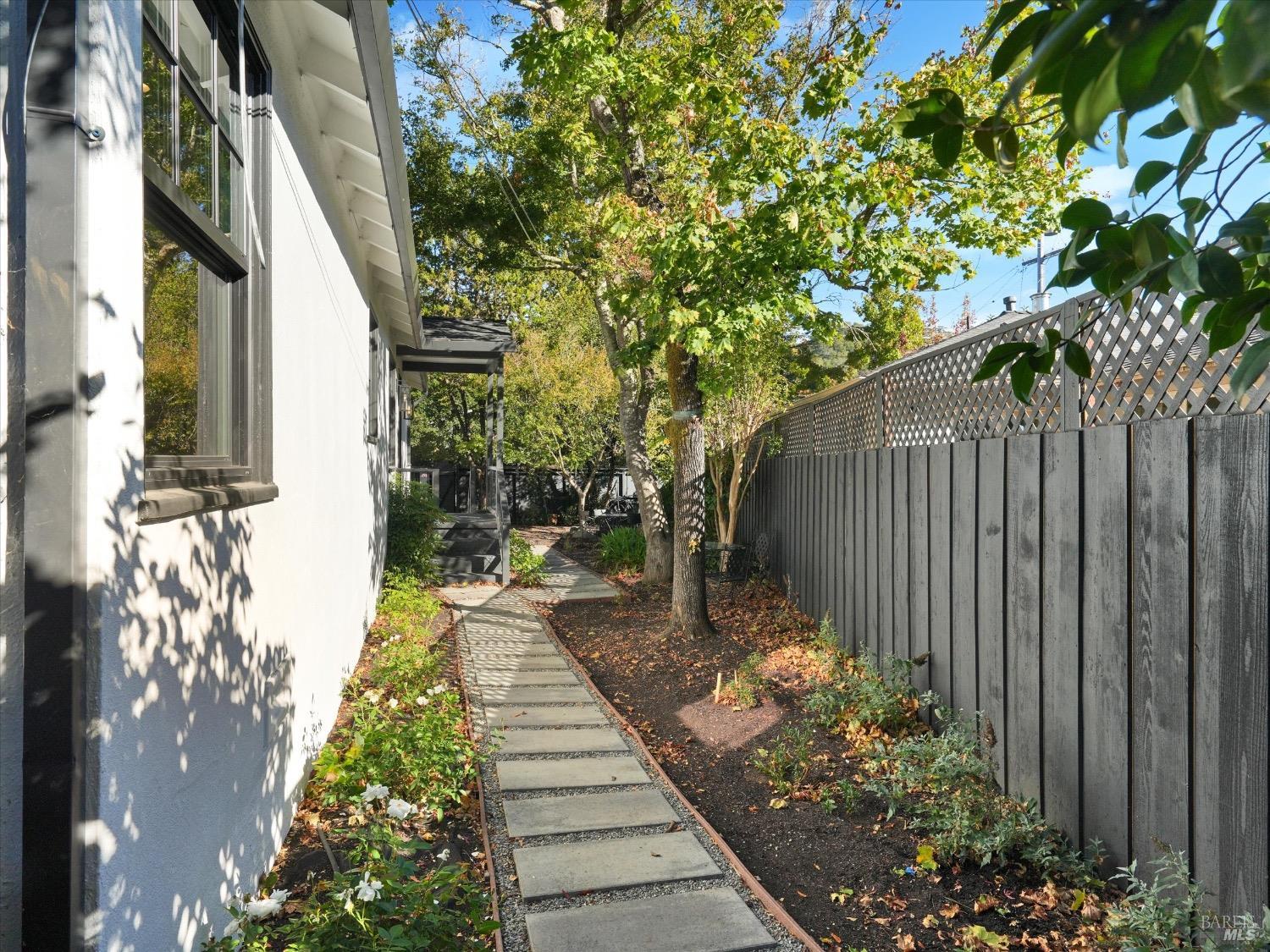 299 Butterfield Road San Anselmo, CA 94960 - Photo 9 of 42