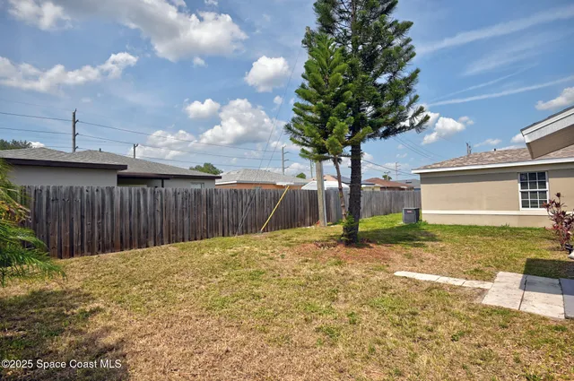 $299,000 | 824 Temple Street, Cocoa, FL 32922