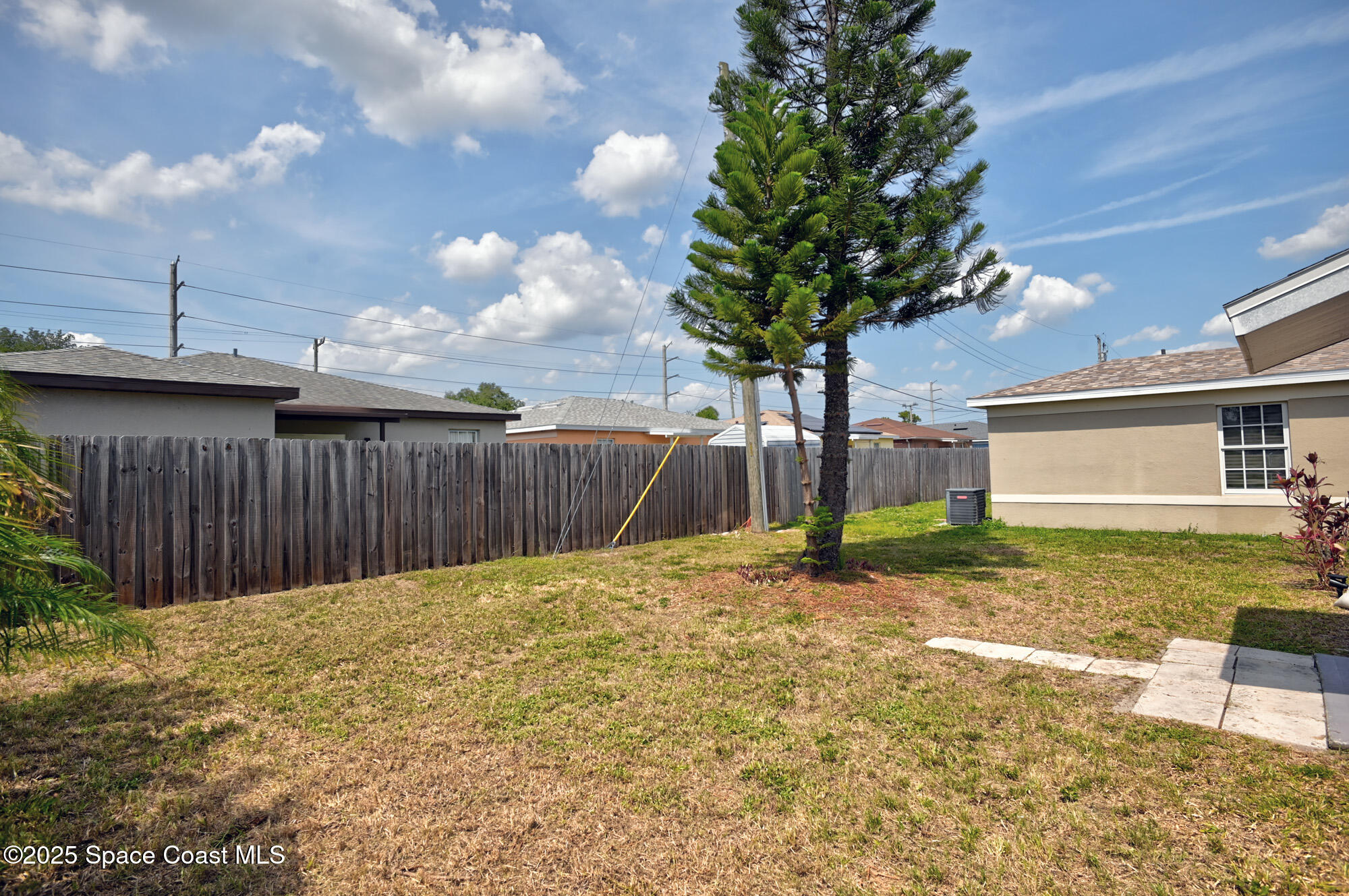 824 Temple Street Cocoa, FL 32922 - Photo 5 of 22 view east