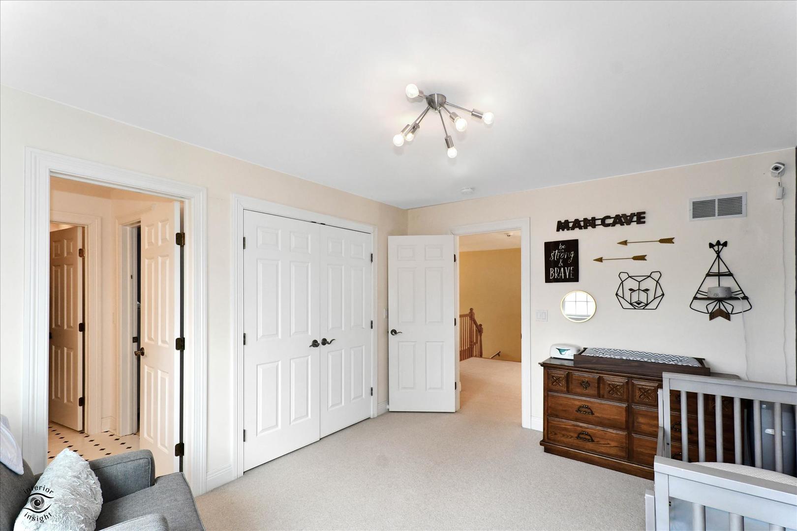 617 Hillside Road Glenview, IL 60025 - Photo 28 of 46 a view of livingroom with furniture and ceiling fan