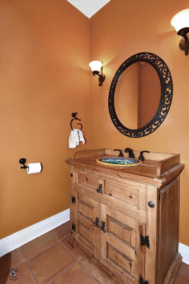 617 Hillside Road Glenview, IL 60025 - Photo 38 of 46 a bathroom with a sink mirror vanity and toilet
