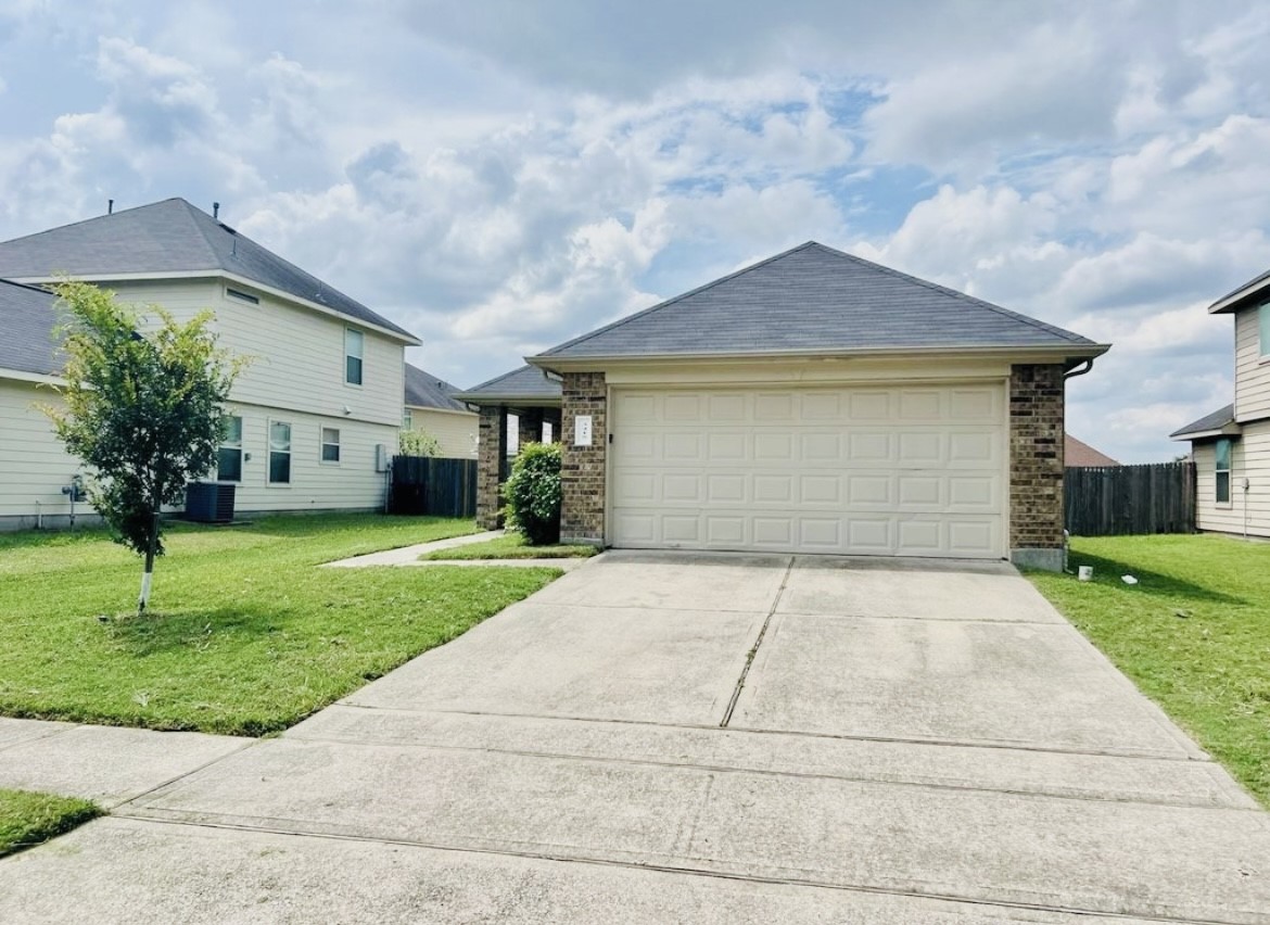 3415 Maris Way Humble, TX 77338 - Photo 2 of 12