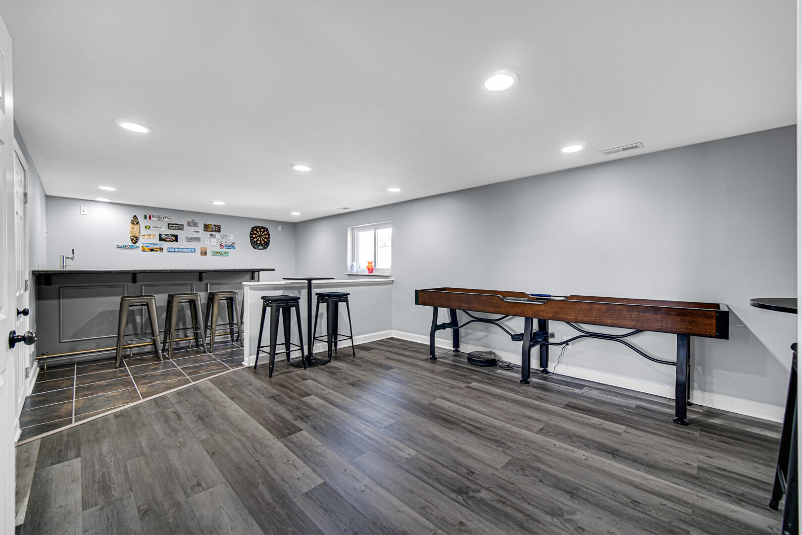 3113 Devonshire Circle Crown Point, IN 46307 - Photo 15 of 18 a living room with furniture a wooden floor and a table