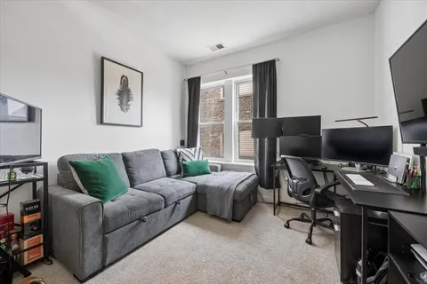 $575,000 | 2114 North Spaulding Avenue, Unit 2, Chicago, IL 60647