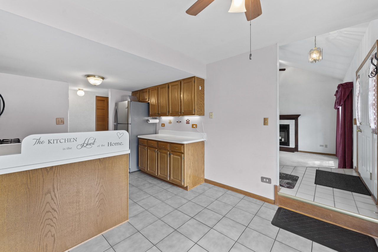 1464 Root Street Crest Hill, IL 60403 - Photo 14 of 42