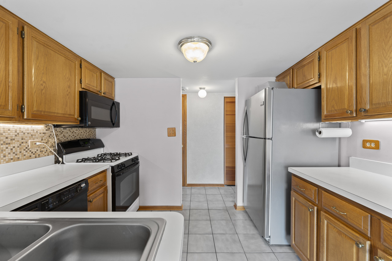 1464 Root Street Crest Hill, IL 60403 - Photo 17 of 42