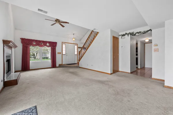 $225,000 | 1464 Root Street, Crest Hill, IL 60403