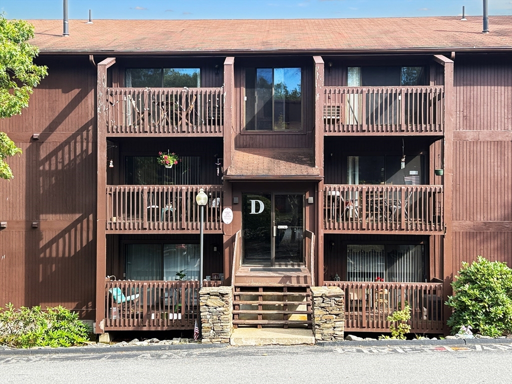 340 Sunderland Road, Unit 24 Worcester, MA 01604 - Photo 1 of 23 Gallery Image 1