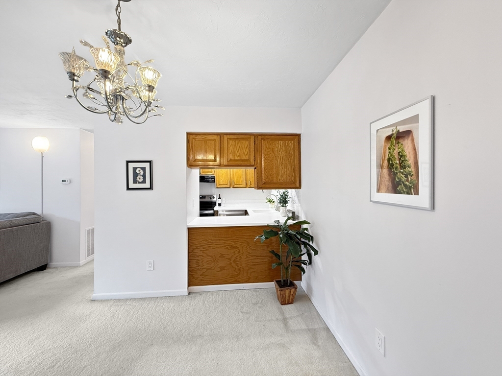 340 Sunderland Road, Unit 24 Worcester, MA 01604 - Photo 7 of 23 Gallery Image 7
