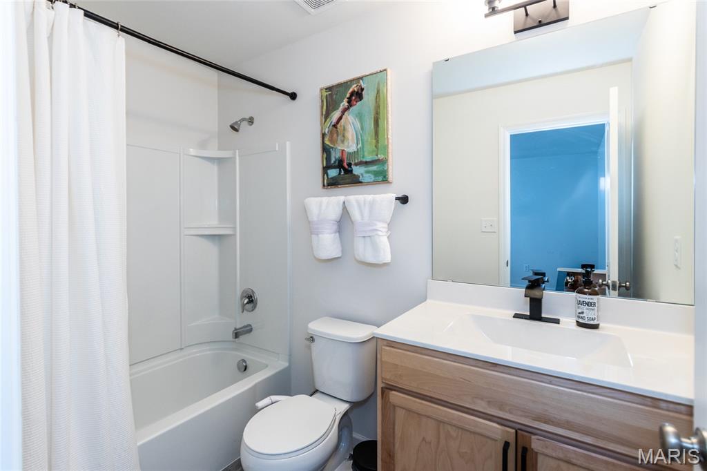 7474 Shadow Point Drive St. Louis, MO 63129 - Photo 38 of 66