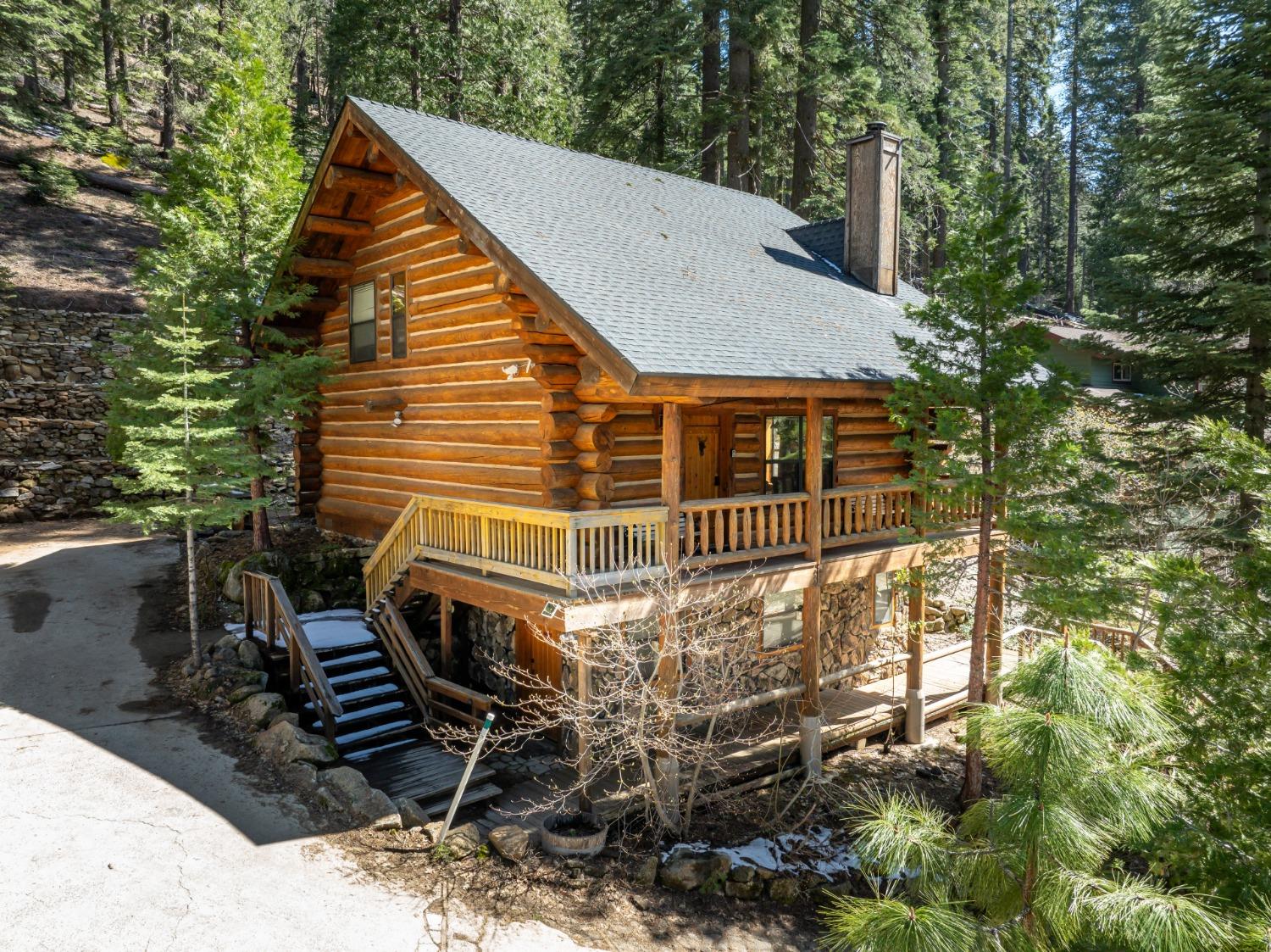7426 Henness Ridge Road Yosemite West, CA 95389 - Photo 1 of 35