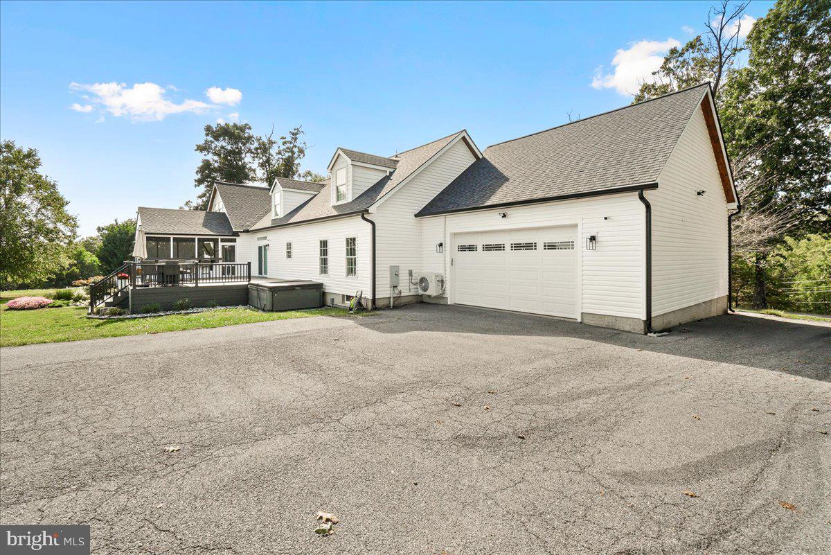 5131 Woodville Road Mount Airy, MD 21771 - Photo 11 of 92 Rear loading 2 car garage