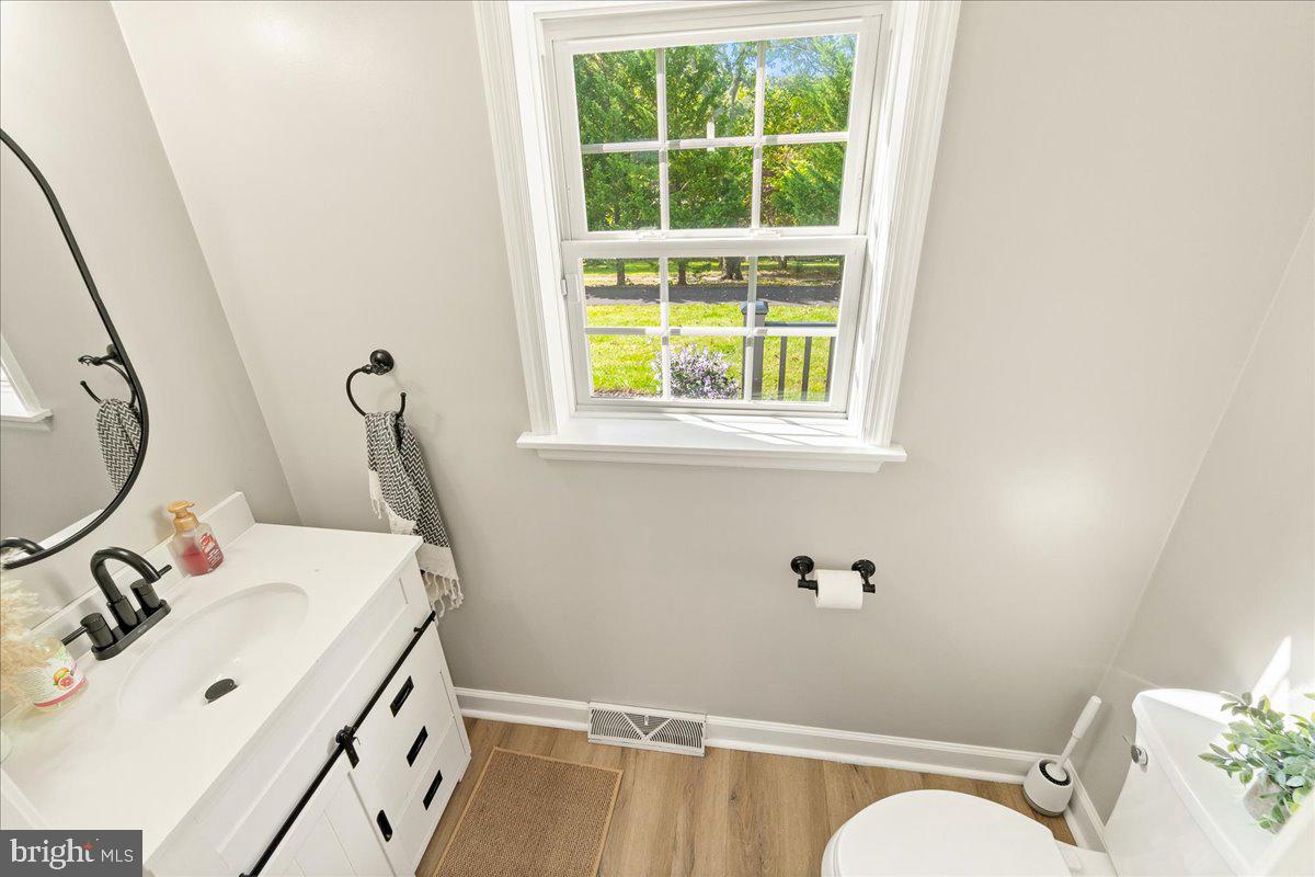 5131 Woodville Road Mount Airy, MD 21771 - Photo 19 of 92 Main level powder room