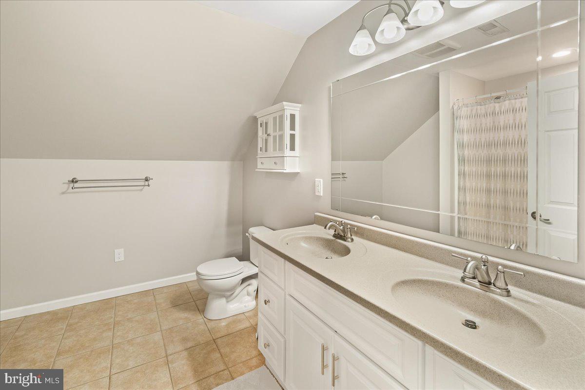 5131 Woodville Road Mount Airy, MD 21771 - Photo 46 of 92 Upstairs Hall Bath