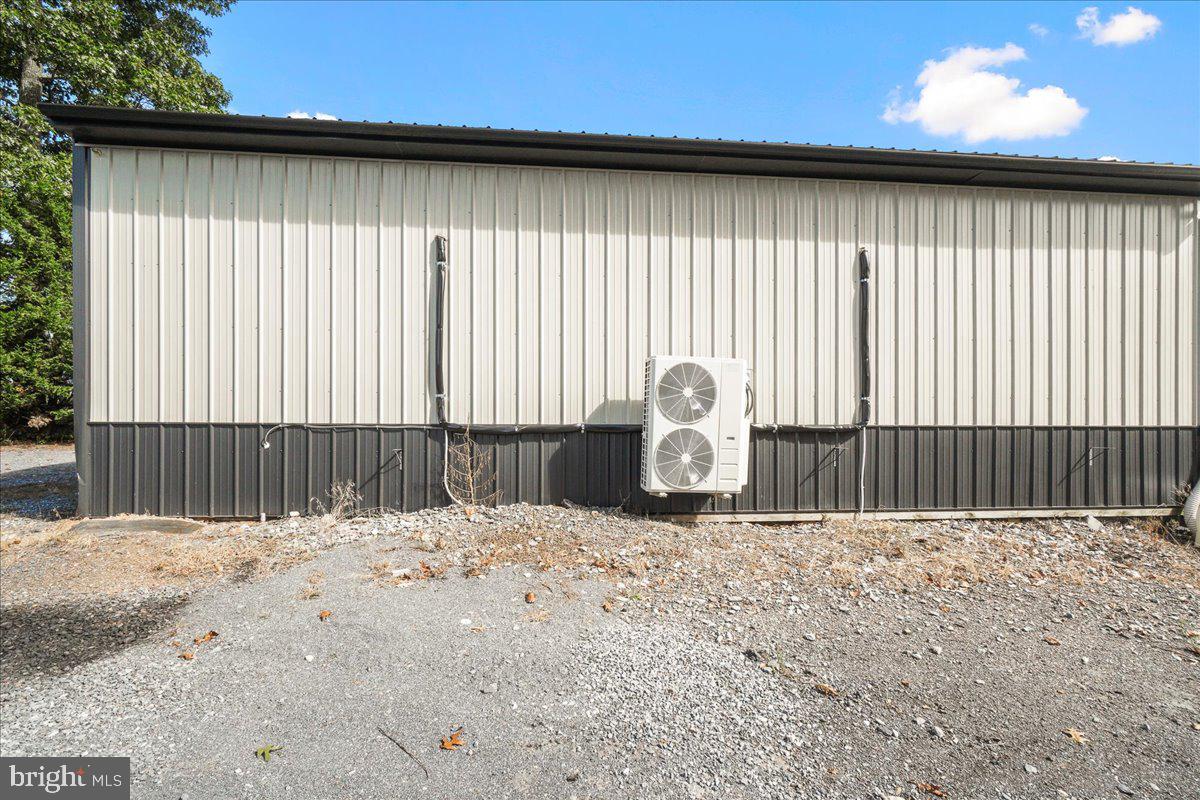 5131 Woodville Road Mount Airy, MD 21771 - Photo 85 of 92 Pole Building with Heating & Air