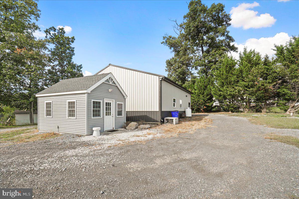 5131 Woodville Road Mount Airy, MD 21771 - Photo 87 of 92 Separate Office