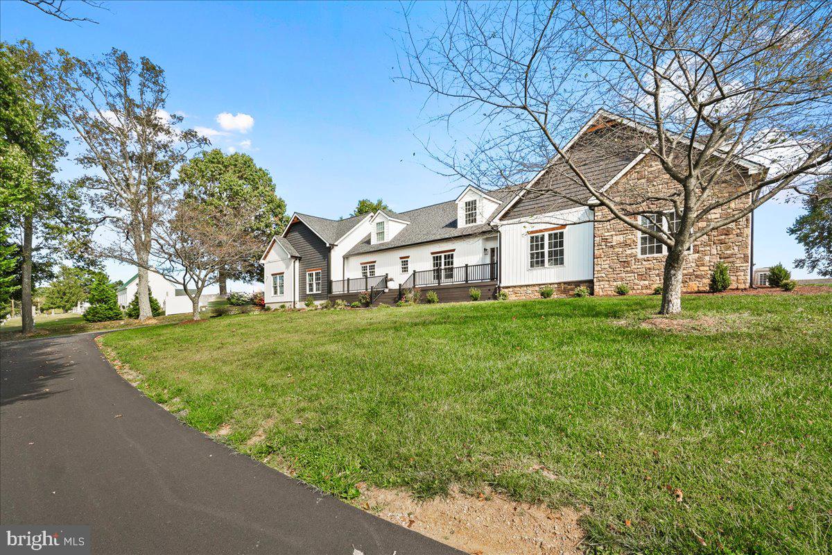 5131 Woodville Road Mount Airy, MD 21771 - Photo 10 of 92 Gallery Image 10