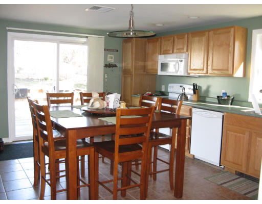 9 Sunset Road Dracut, MA 01826 - Photo 8 of 9 Gallery Image 8