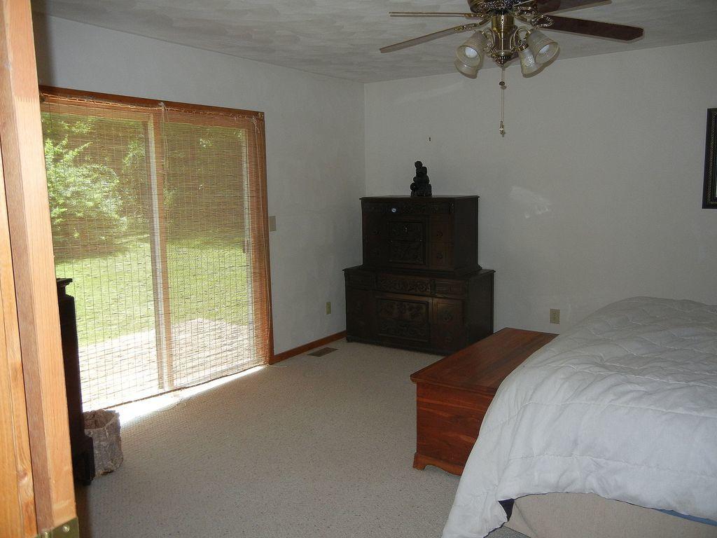11611 Peaceful Valley Road New Castle, VA 24127 - Photo 8 of 21 ISdsm80avuxqgo1000000000