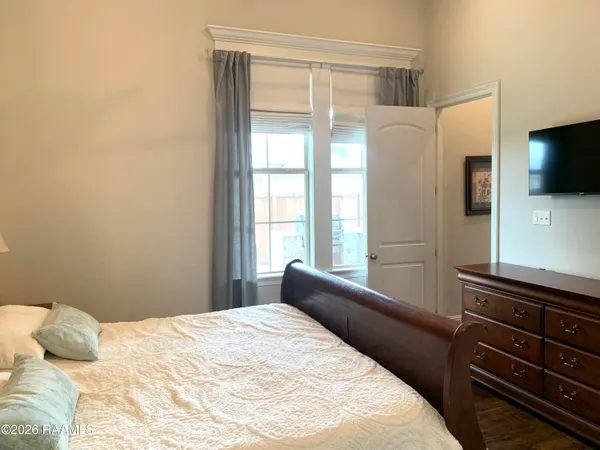 $2,200 | 200 Cypress View Drive, Youngsville, LA 70592